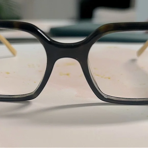 Tory Burch eye glasses - Picture 6 of 9